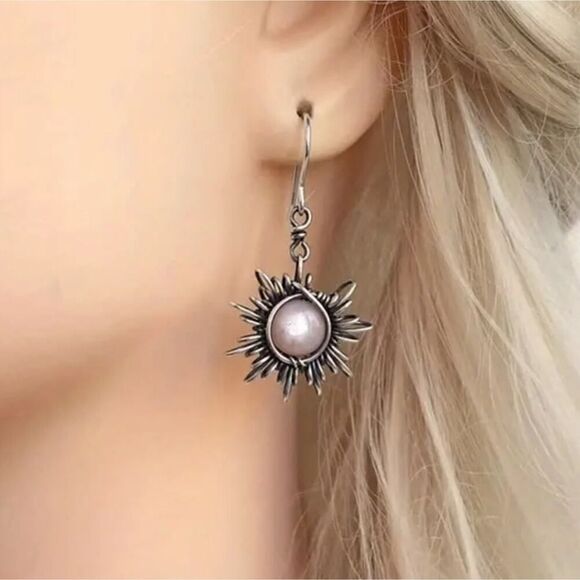 Elegant Vintage Style Sun and Moon Earrings Symbolic Harmony Boho Chic Handmade - Picture 6 of 9